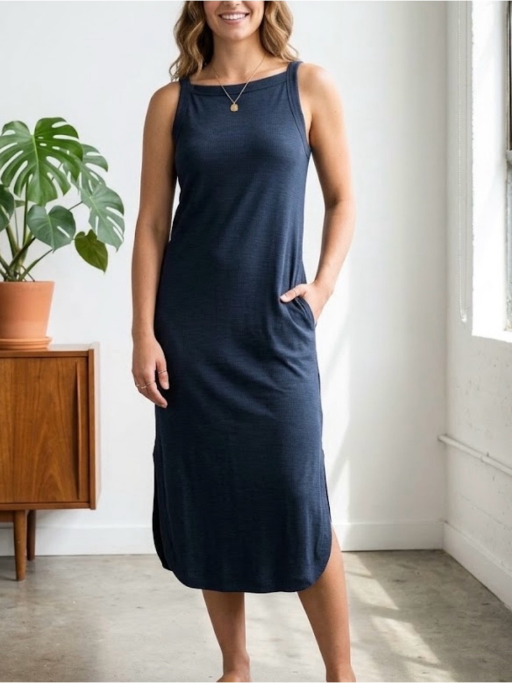 Joie Dark Blue Tank Maxi Dress
Sz S